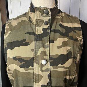 Ci Sono Women’s Camouflage Vest Drawstring Waist Snap & Zipper Military Small